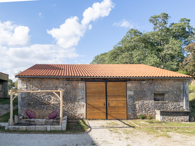French property for sale in Chasseneuil-sur-Bonnieure, Charente - €327,000 - photo 6