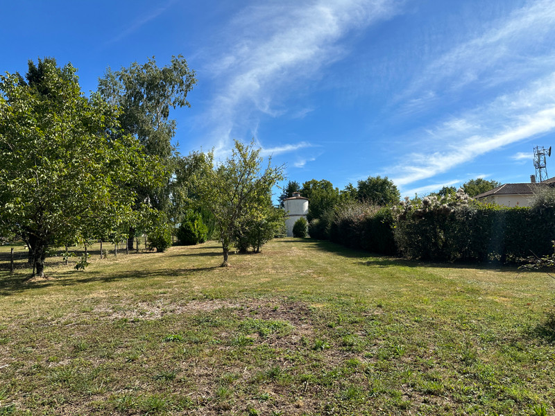 French property for sale in Saint-Saud-Lacoussière, Dordogne - €30,100 - photo 12