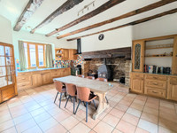 Maison à vendre à Saint-Yrieix-la-Perche, Haute-Vienne - 598.000 € - photo 2