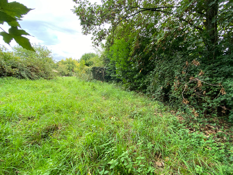 Land for sale in Guillac Morbihan Terrain constructibleAu coeur du