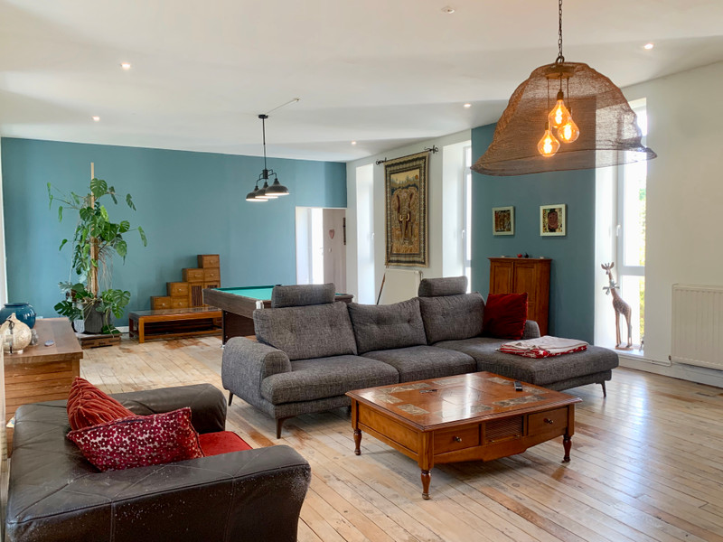 Maison à vendre à Vouillé, Vienne - 367.500 € - photo 1