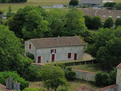 French property for sale in Aubigné, Deux-Sèvres - €638,000 - photo 7