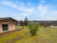Maison à vendre à Lendou-en-Quercy, Lot - 215.000 € - photo 2