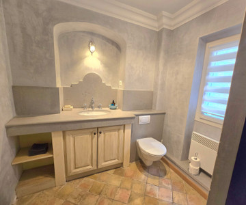 French property for sale in Carcès, Var - €399,000 - photo 8
