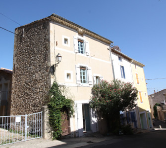 Maison à vendre à Nébian, Hérault, Languedoc-Roussillon, avec Leggett Immobilier