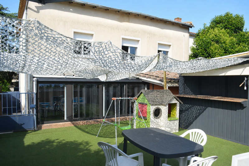 French property for sale in Tombebœuf, Lot-et-Garonne - €139,500 - photo 1