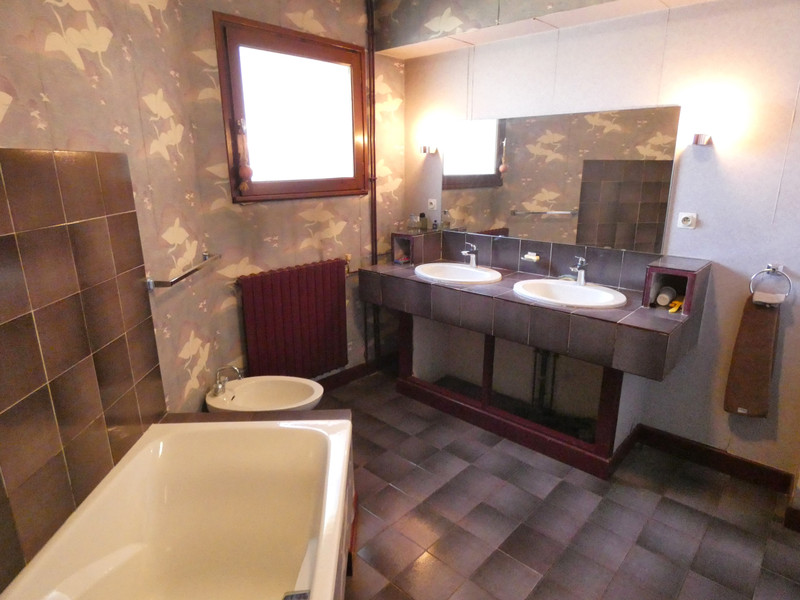 French property for sale in Égletons, Corrèze - €263,000 - photo 7