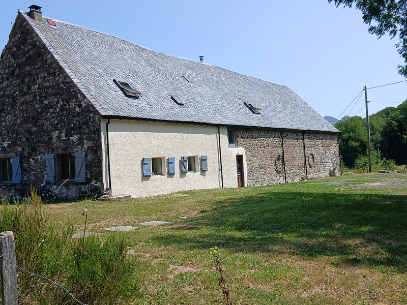 French property for sale in Chastreix, Puy-de-Dôme - €240,000 - photo 1