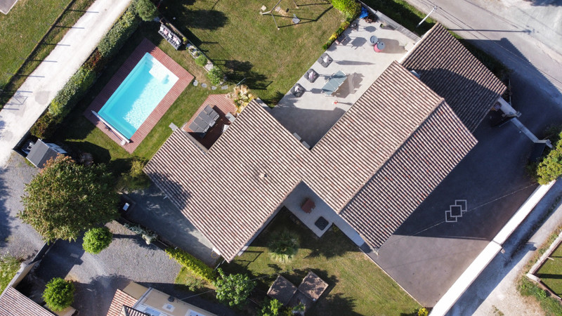 Propriété à vendre à La Lande-de-Fronsac, Gironde - 549 000 €
