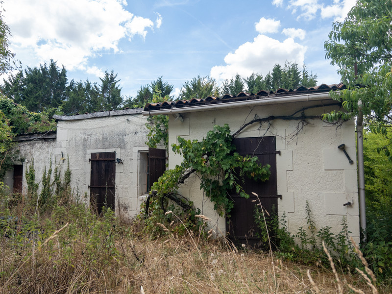 French property for sale in Nabinaud, Charente - €119,900 - photo 7