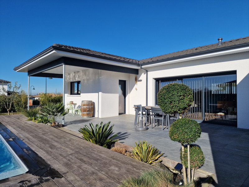 French property for sale in Pompignac, Gironde - €545,000 - photo 1