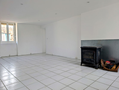 French property for sale in Châlus, Haute-Vienne - €109,000 - photo 4