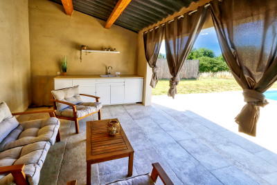 French property for sale in Gargas, Vaucluse - €479,000 - photo 3