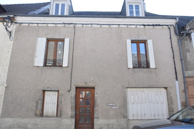 Maison à vendre à Le Grand-Bourg, Creuse, Limousin, avec Leggett Immobilier