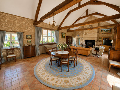 French property for sale in Luzé, Indre-et-Loire - €800,000 - photo 5