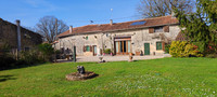 Maison à vendre à Blanzay, Vienne - 214.000 € - photo 1