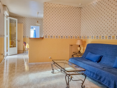 French property for sale in Lamalou-les-Bains, Hérault - €198,000 - photo 2