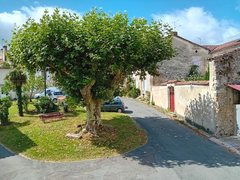 French property for sale in Sos, Lot-et-Garonne - photo 2