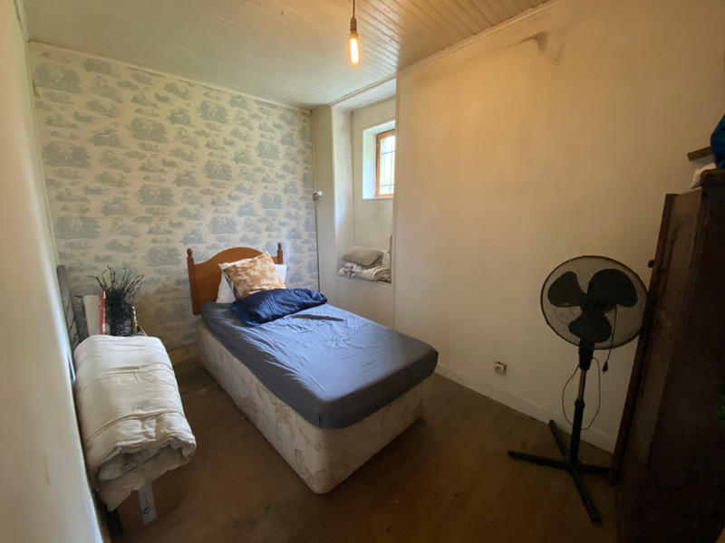 French property for sale in Léoville, Charente-Maritime - €110,000 - photo 10