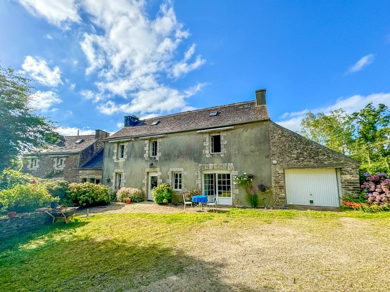 French property for sale in Guimiliau, Finistère - €318,000 - photo 2