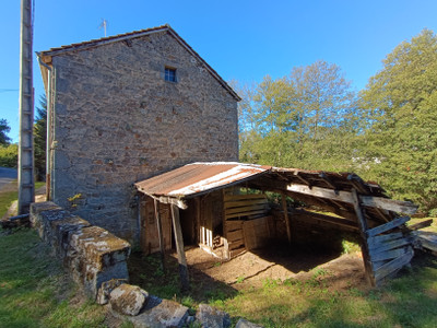French property for sale in Crocq, Creuse - €36,600 - photo 4