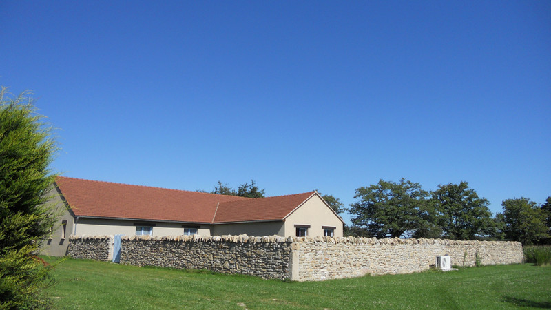 French property for sale in Dompierre-les-Églises, Haute-Vienne - €399,620 - photo 2