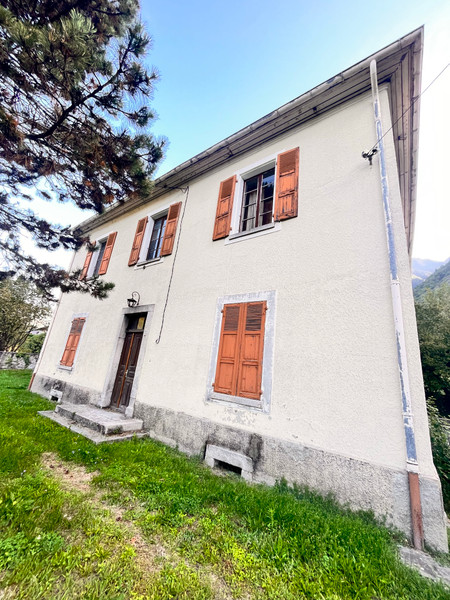 French property for sale in Épierre, Savoie - €305,000 - photo 2