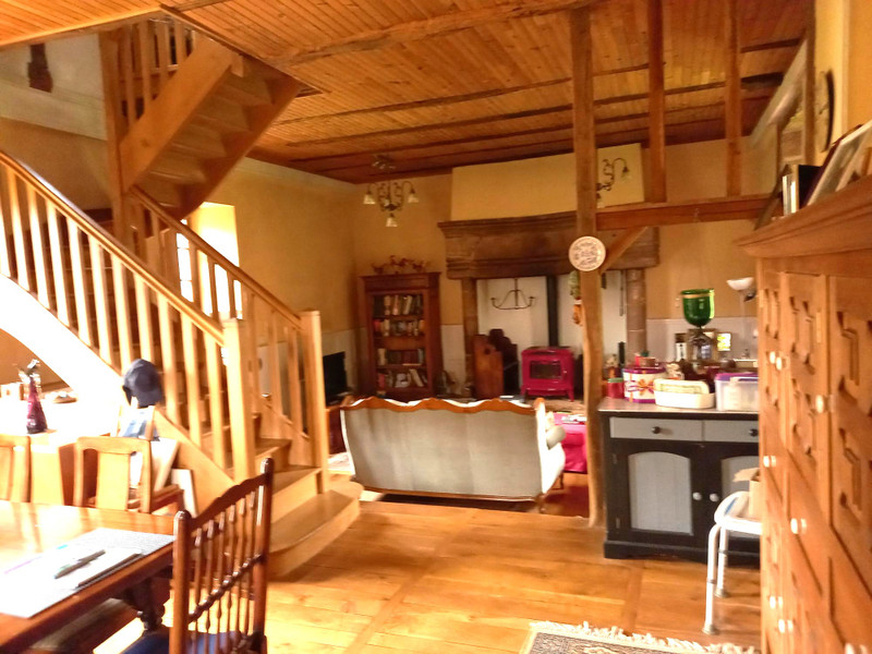 French property for sale in Villac, Dordogne - €247,311 - photo 2