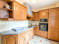 Maison à vendre à Saint-Georges-les-Landes, Haute-Vienne - 217.500 € - photo 5