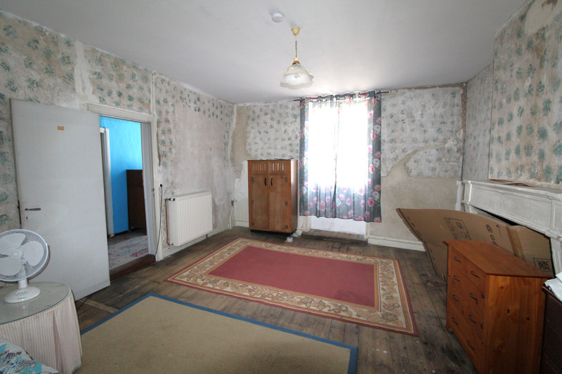 French property for sale in Saint-Savin, Vienne - €80,000 - photo 8