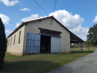 Immeuble à La Chapelle-Faucher, Dordogne - photo 1
