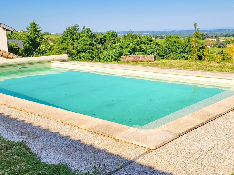 French property for sale in Saint-Amour-Bellevue, Saône-et-Loire - €895,000 - photo 1