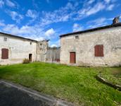 Maison à vendre à Pérignac, Charente-Maritime - 68.000 € - photo 8