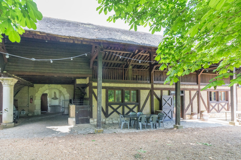 French property for sale in Saint-Georges-Motel, Eure - €1,285,000 - photo 1