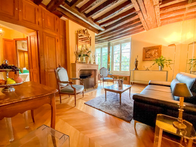 Paris 4, Exclusive, tip of Ile Saint Louis, One Bedroom property, 44m2, views on Seine and Notre Dame Towers