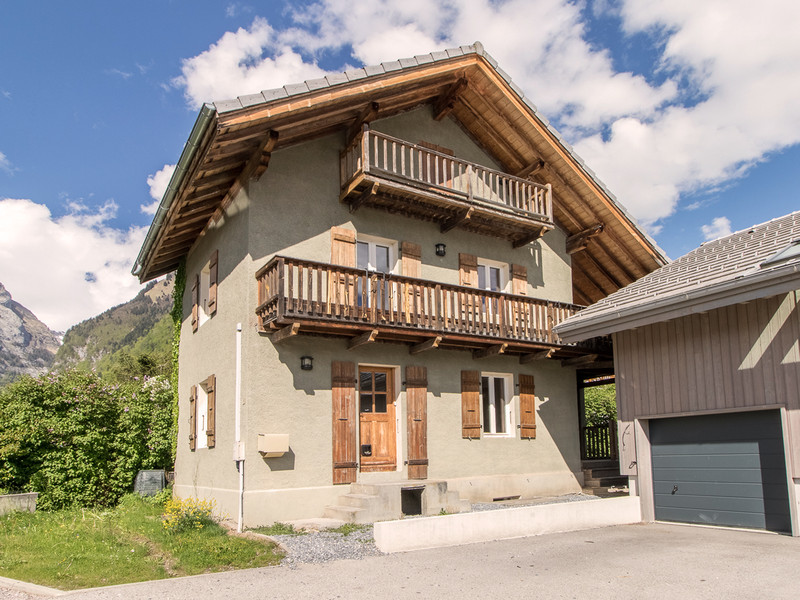 Maison à Vendre En Rhône-Alpes - Haute-Savoie Samoëns Rare : L ...