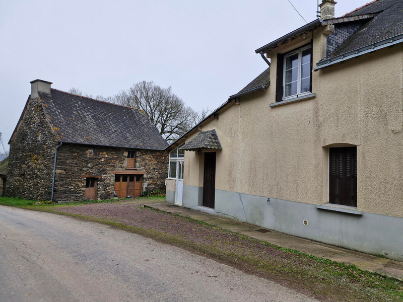 Maison à vendre à Loyat, Morbihan - 115.000 € - photo 1