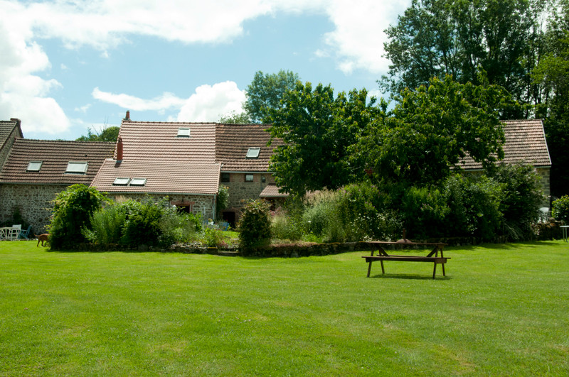 French property for sale in Cressat, Creuse - €172,800 - photo 3