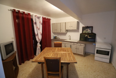 French property for sale in Queyssac-les-Vignes, Corrèze - €299,500 - photo 7