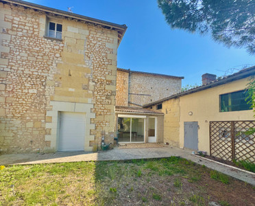 French property for sale in Loudun, Vienne - €169,000 - photo 1