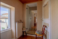 Maison à vendre à Saint-Amant-de-Boixe, Charente - 69 500 € - photo 6