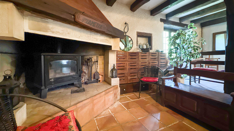 French property for sale in Montcuq-en-Quercy-Blanc, Lot - €205,000 - photo 5