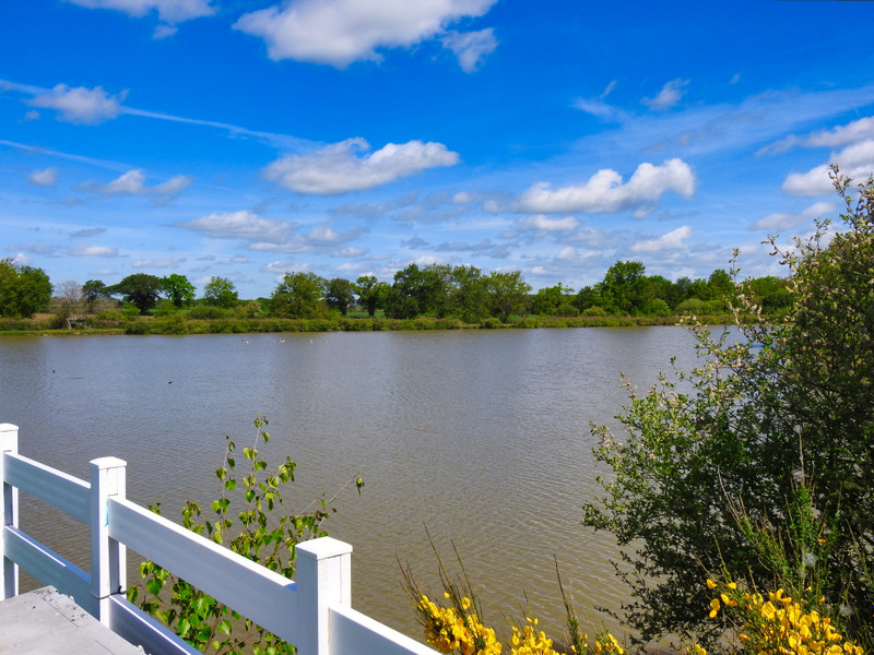 Lacs à vendre en Centre Indre Beaulieu Grand étang de pêche bien