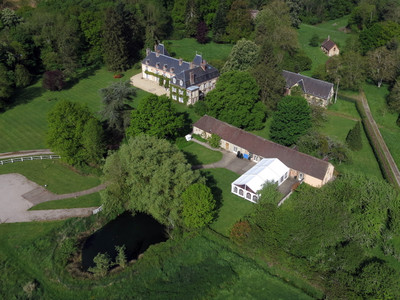 Chateau à vendre à Verneuil d'Avre et d'Iton, Eure, Haute-Normandie, avec Leggett Immobilier