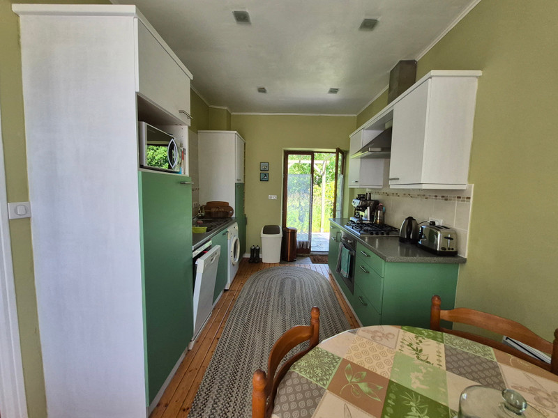 French property for sale in Maël-Carhaix, Côtes-d'Armor - €77,000 - photo 3
