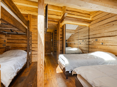 Ski property for sale in Meribel - €1,270,000 - photo 6