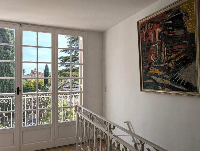 French property for sale in Saint-Saturnin-lès-Avignon, Vaucluse - €578,000 - photo 2