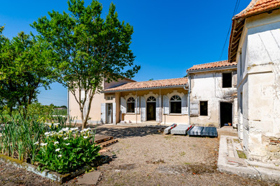 Maison à vendre à Saint-Martin-du-Bois, Gironde, Aquitaine, avec Leggett Immobilier