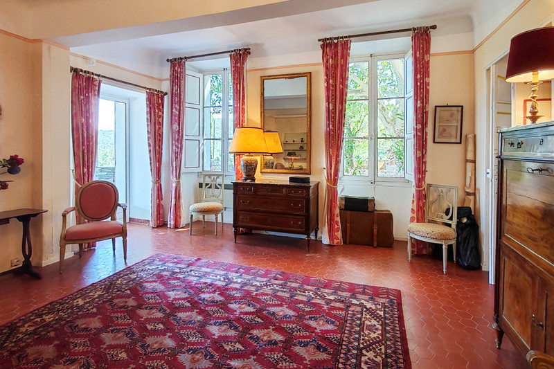 French property for sale in Saint-Maximin-la-Sainte-Baume, Var - €1,196,000 - photo 5
