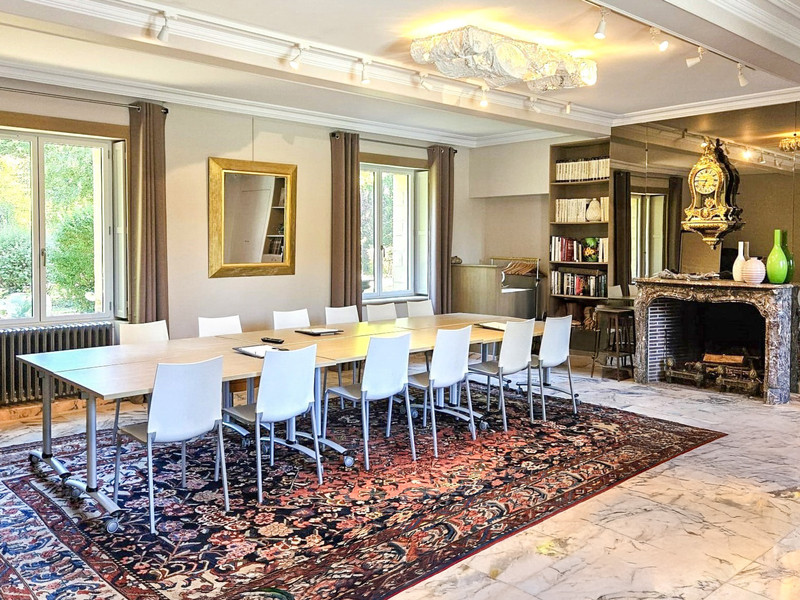 French property for sale in Cergy, Val-d'Oise - €1,300,000 - photo 4